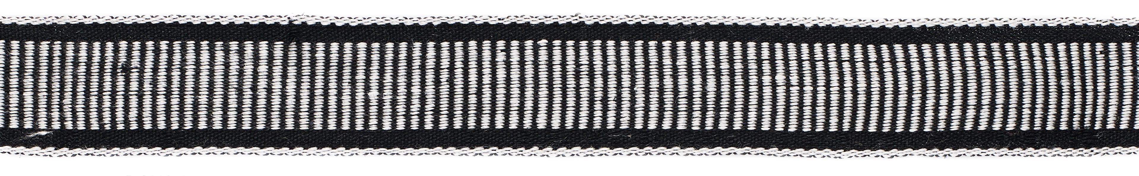 black/ cream